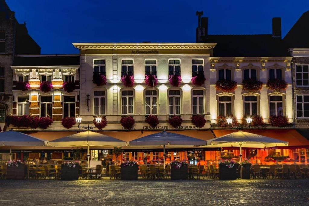 Grand Cafe Hotel De Bourgondier Bergen op Zoom Esterno foto
